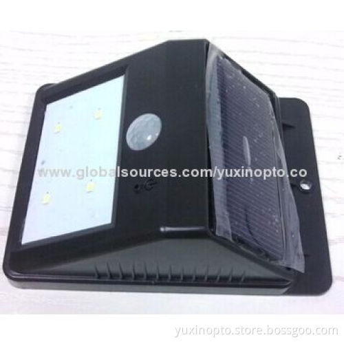 Light sensor LED solar yard lamp
